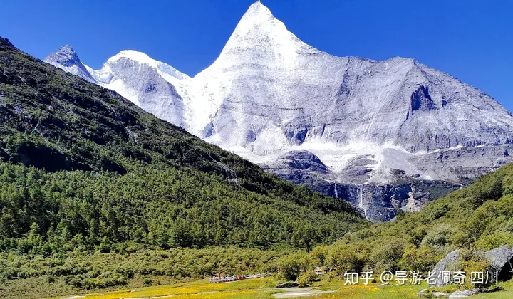 去稻城亚丁旅游有哪些避坑攻略分享？-去稻城亚丁的旅游路线有哪些