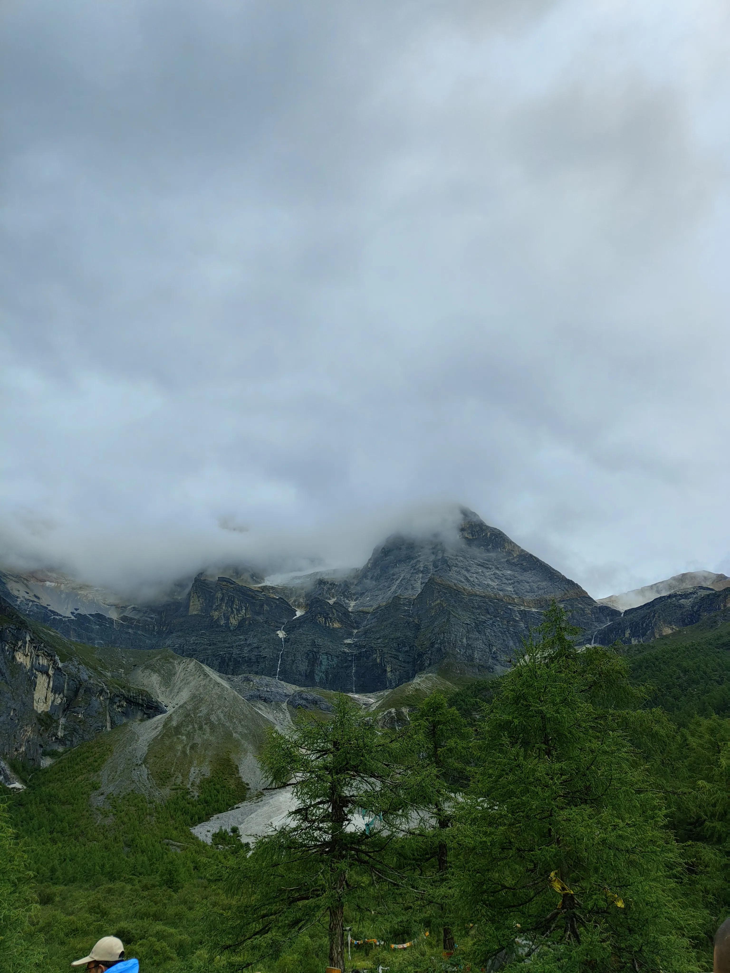 稻城亚丁自玩详细攻略（2000字）-稻城亚丁旅游线路攻略一日游