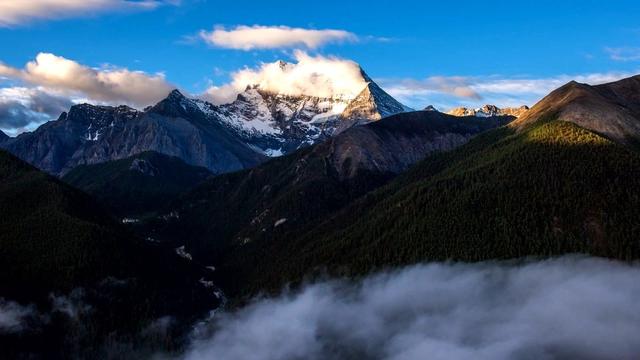 稻城旅游市场逐渐复苏 日接待游客近6000人-稻城旅游指南