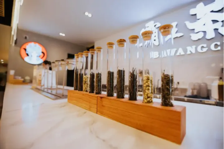 霸王茶姬——“以东方茶，会世界友”-霸王茶姬名字是怎么来的