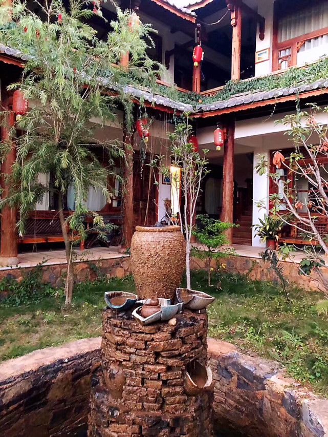 住普者黑民宿，一个具有江南特色的院落，小桥流水，非常温馨-普者黑住哪