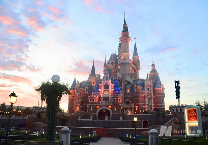 如何看待上海迪士尼门票又要涨价，最贵 769 元一张，你愿为「童话梦」继续买单吗？-上海迪士尼门票调整对比