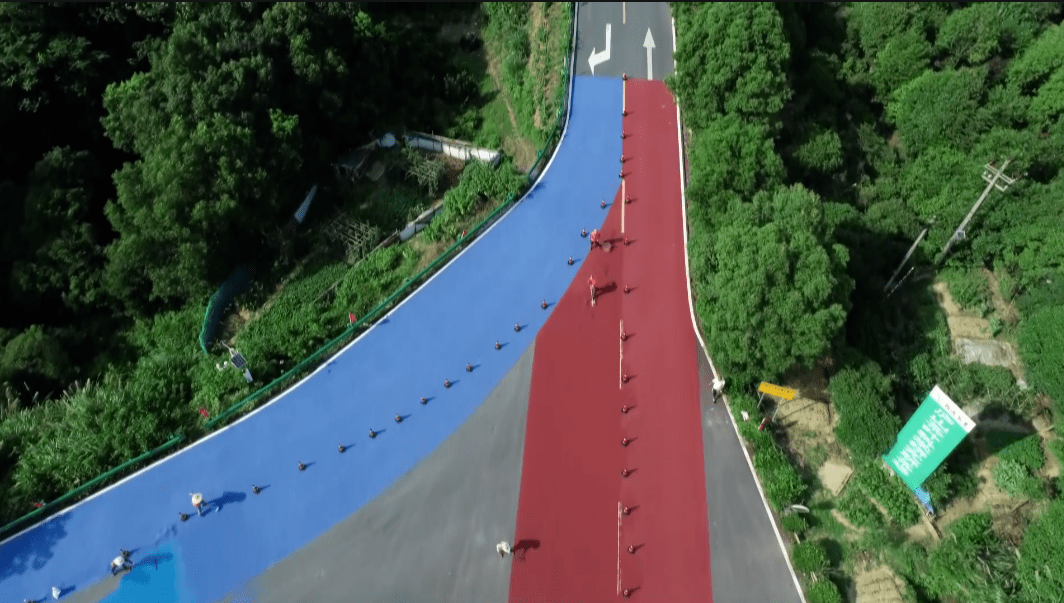 庐山景区“彩带公路”上线！-庐山彩虹滑道