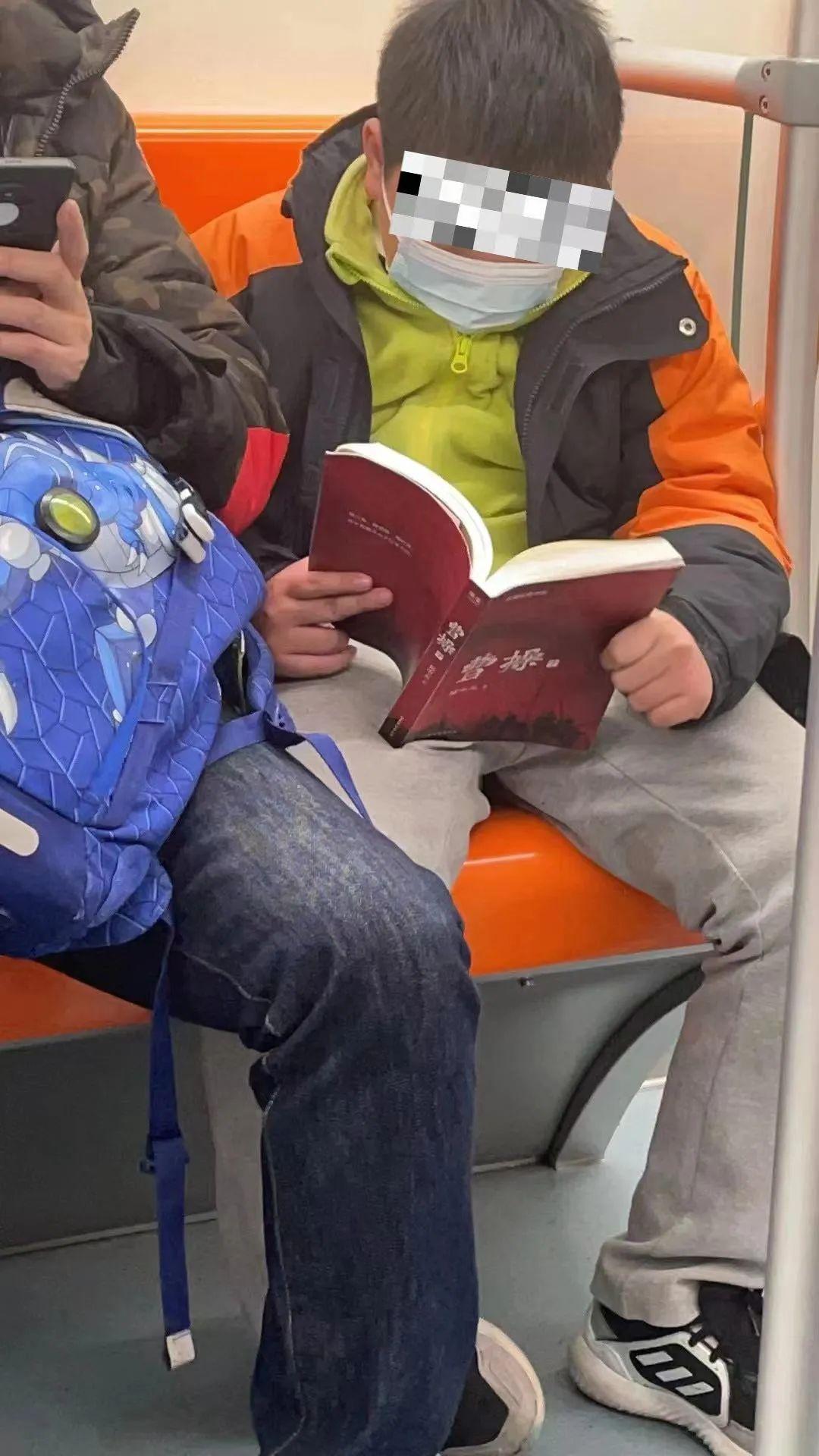 易中天：《消失的她》和《孤注一掷》留下的难题