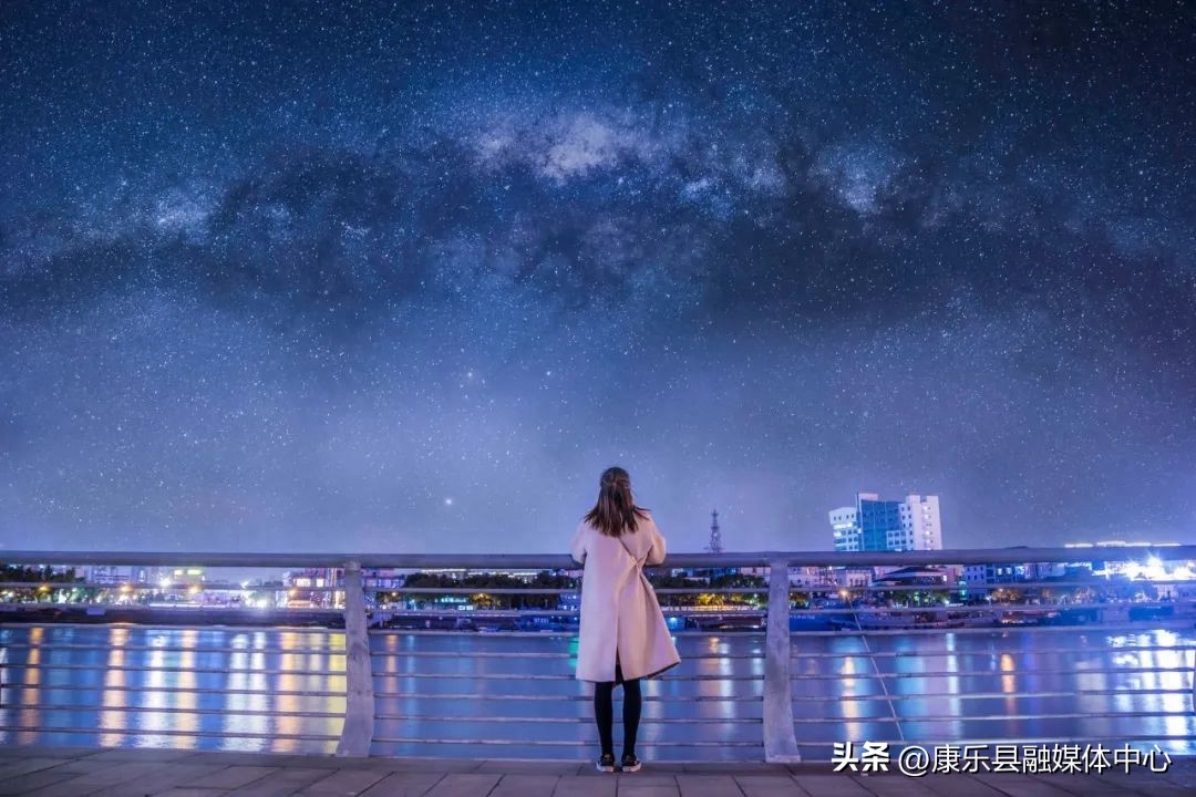 听了刀郎爆火的《罗刹海市》，才明白我们终其一生，就是为了寻找自己-罗刹是哪首歌的歌词