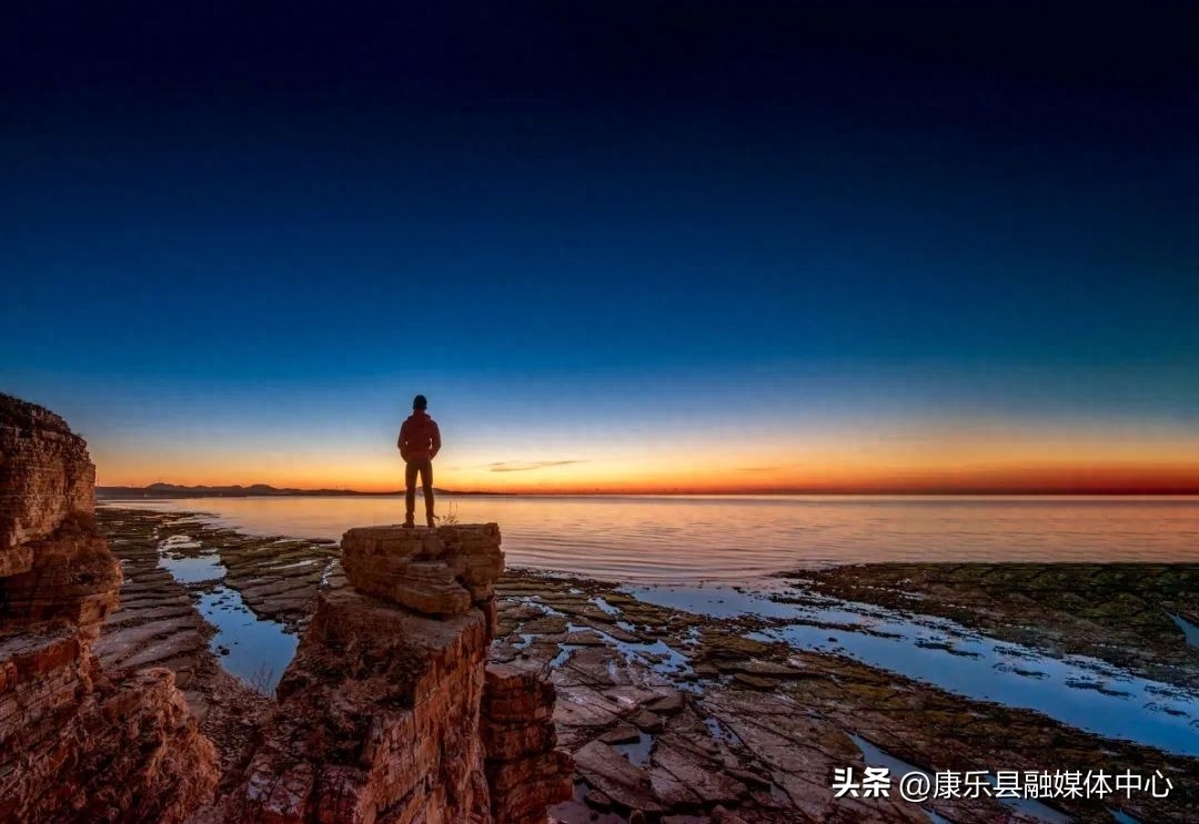 听了刀郎爆火的《罗刹海市》，才明白我们终其一生，就是为了寻找自己-罗刹是哪首歌的歌词