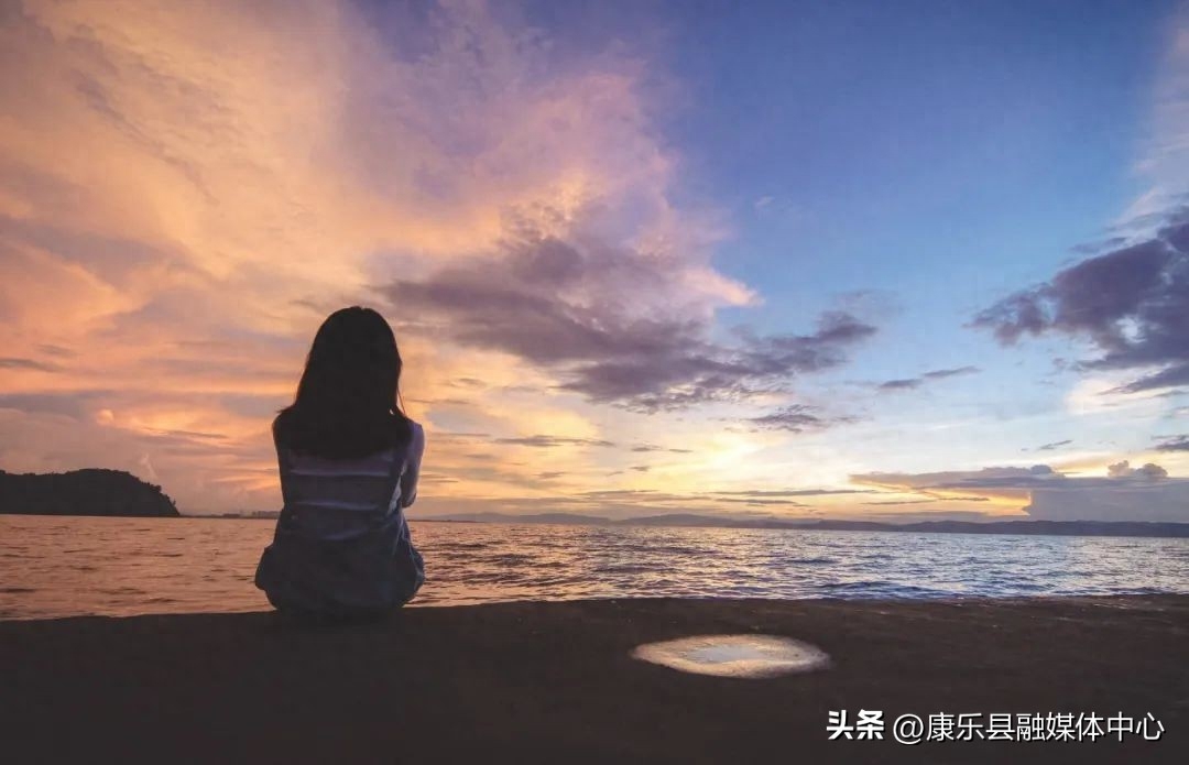 听了刀郎爆火的《罗刹海市》，才明白我们终其一生，就是为了寻找自己-罗刹是哪首歌的歌词