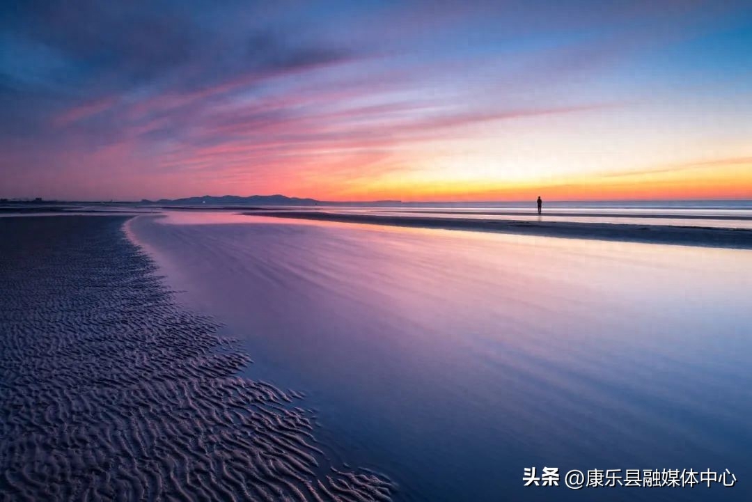 听了刀郎爆火的《罗刹海市》，才明白我们终其一生，就是为了寻找自己-罗刹是哪首歌的歌词