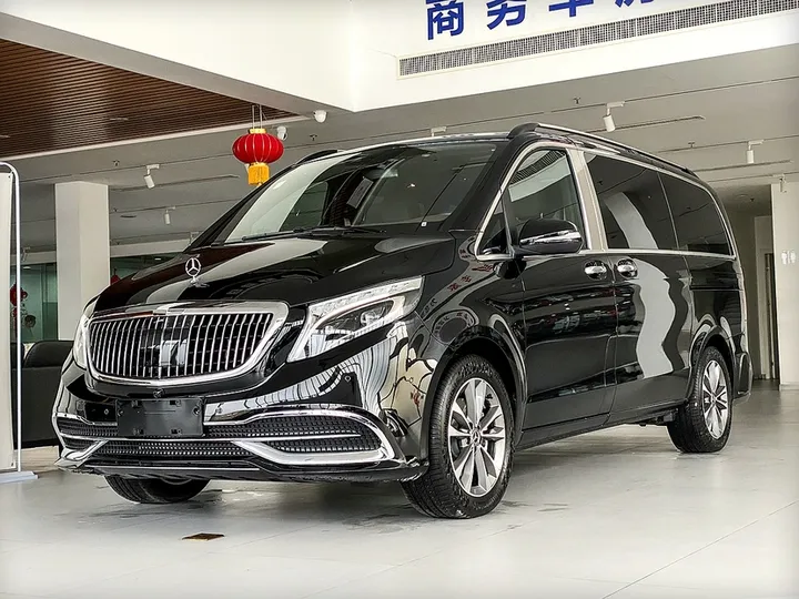 房车兄弟 新款奔驰V260巴赫版，移动舒适的家-奔驰v260商务房车试驾视频