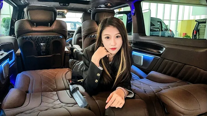 房车兄弟 新款奔驰V260巴赫版，移动舒适的家-奔驰v260商务房车试驾视频