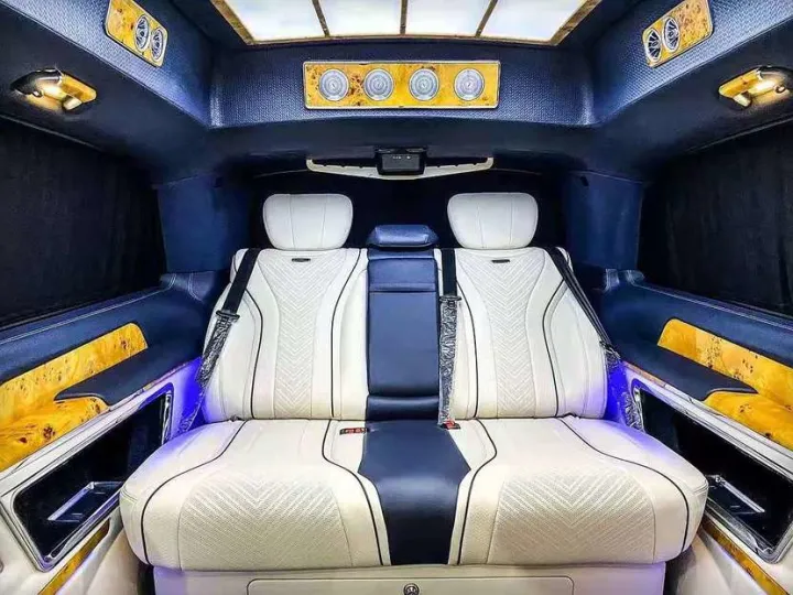 房车兄弟 奔驰V260星际7座 用繁星装点的旅途-奔驰七座v260