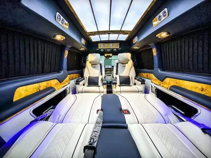 房车兄弟 奔驰V260星际7座 用繁星装点的旅途-奔驰七座v260