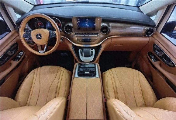 奔驰商务新款V260改装铭驰房车-奔驰v260l油箱盖在哪里