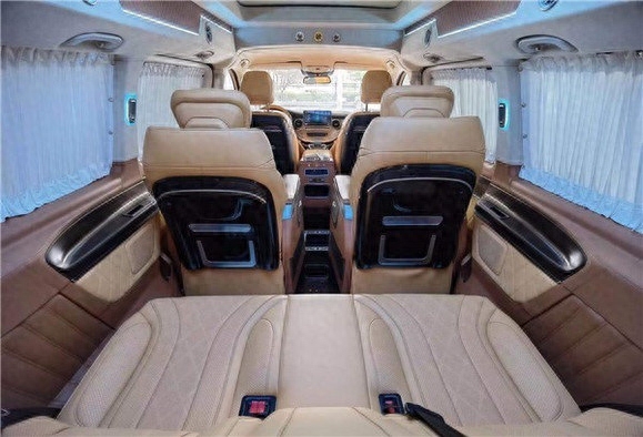 奔驰商务新款V260改装铭驰房车-奔驰v260l油箱盖在哪里