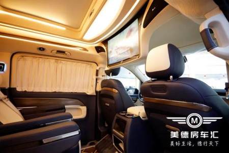 一台可以载下全家人的新款9速奔驰V260，过年开它倍有面-奔驰商务迈巴赫九座