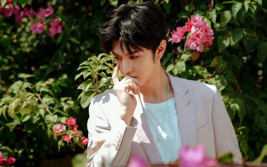 八卦说：肖战、张艺兴、杨幂、陈哲远、陈都灵、魏大勋-肖战张艺兴同台