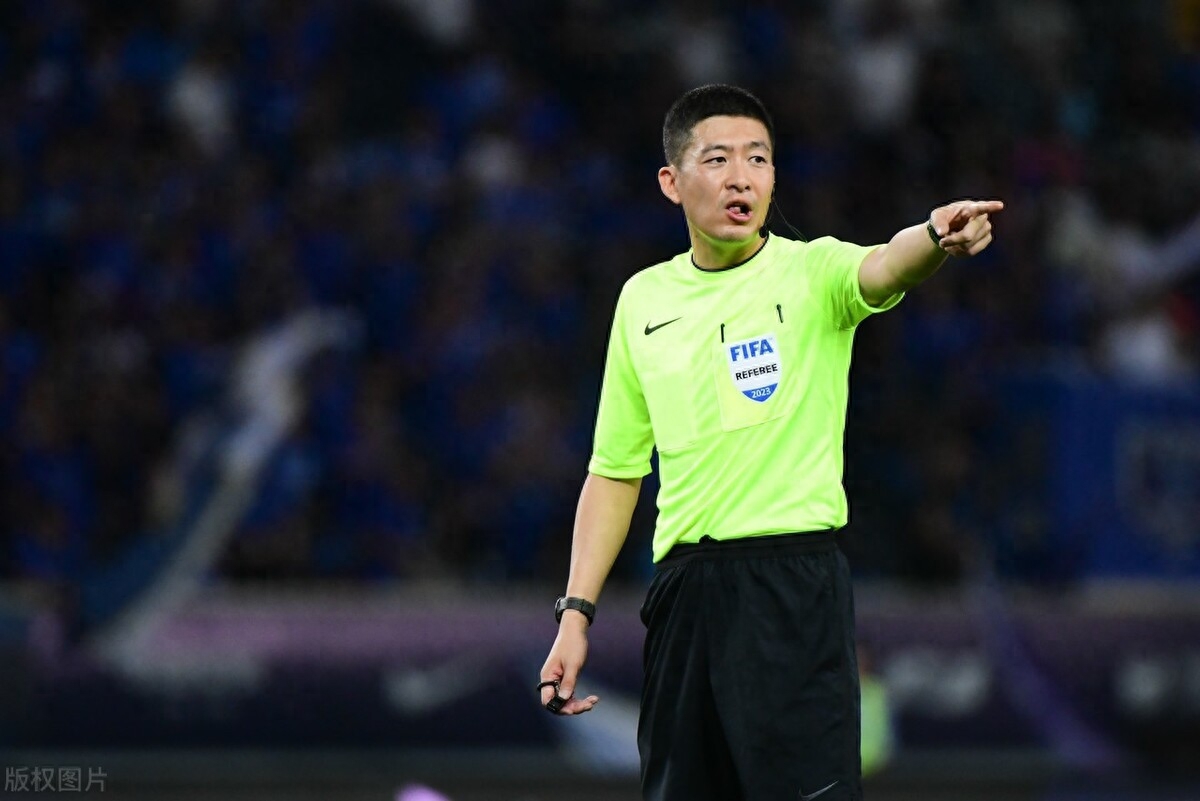 中超裁判安排：关星执法泰山战津门虎，唐顺齐主哨海港踢梅州-中超裁判名单个人简介