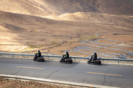 爬过珠峰的新日幻影F9火了，真正的动力王实力到底怎么样？-新日电动车质量怎么样