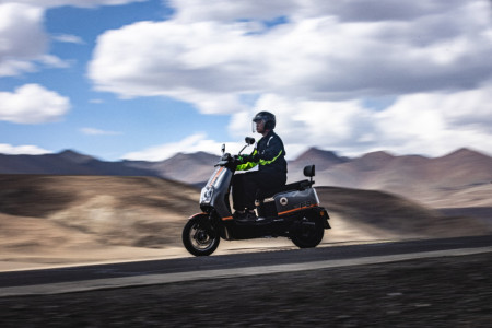 爬过珠峰的新日幻影F9火了，真正的动力王实力到底怎么样？-新日电动车质量怎么样