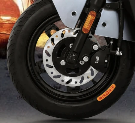 新日、小刀推出新车，配置丰富，骑行舒适，靠近就能解锁-新日电动车和小刀电动车哪个好