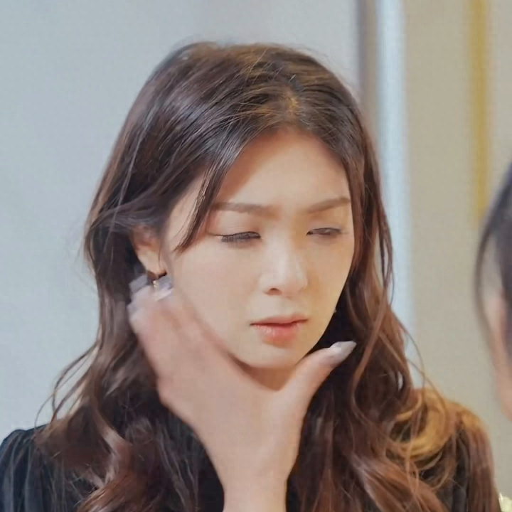 疯批霸总得到她的人却得不到她的心  一次次甜蜜惩罚 让...