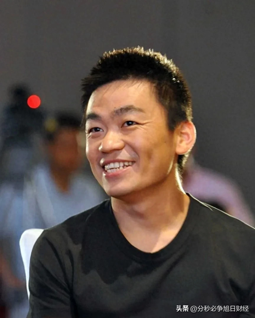 《八角笼中》票房已超21亿？宝强开心了，网友：王健林可能要哭了-电影八角笼剧情