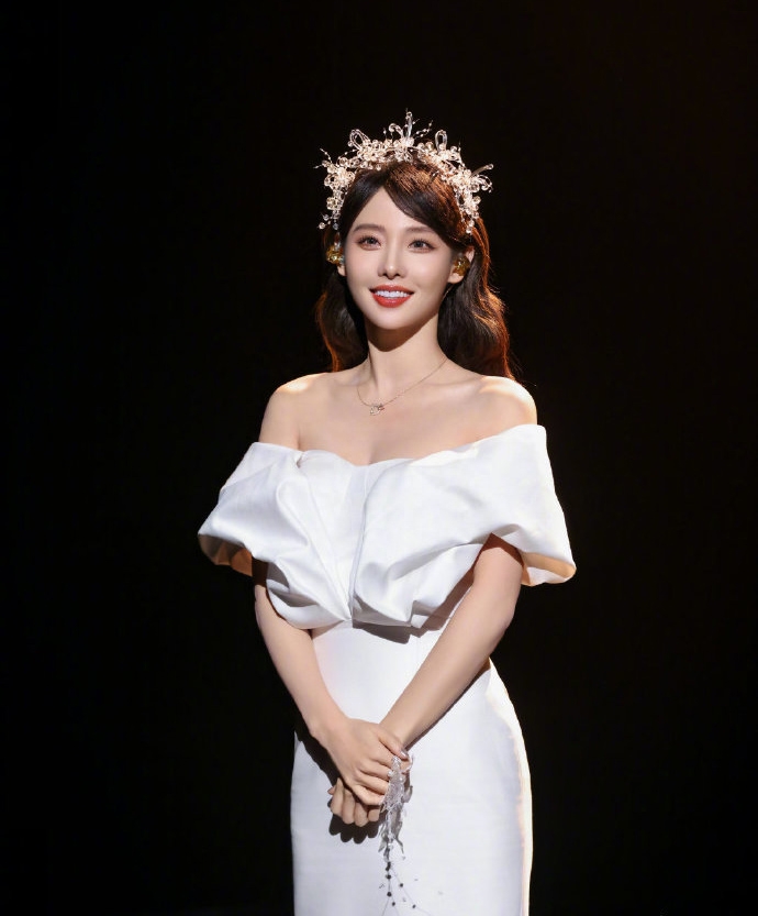 买超人品这么差，范丞丞怎么还跟他一起玩？网友：离他远点-范丞丞参加活动视频