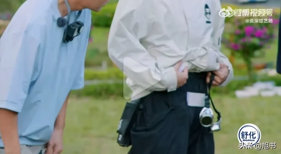 范丞丞的贴纸贴要害处，自己不尴尬，尴尬的就是别人！打擦边球-范丞丞 贴吧