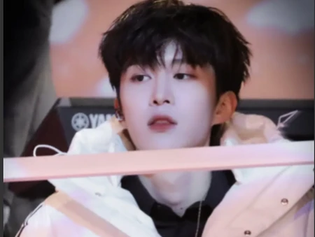 范丞丞：曾把洗手水当作是花果茶，用官司证明是父母亲生儿子-范丞丞了解