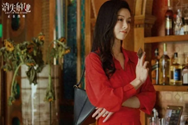 电影《消失的她》角色剖析：探寻内心迷失的情感世界-消失的女人分析