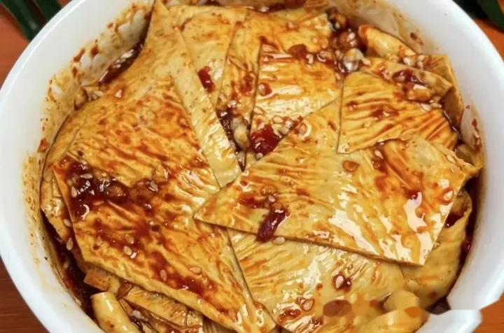 分享4道，非常好吃的特色美食，做法简单，好吃又下饭-特色美食做法大全英文介绍