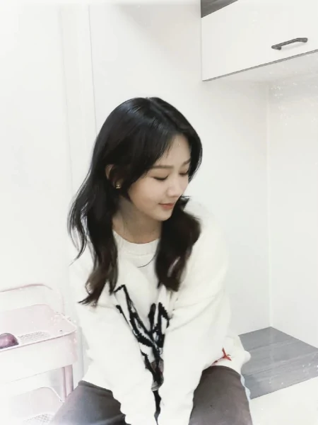 跟着杨紫学穿搭，日常低调又减龄，上班族、学生党都喜欢！-杨紫最近穿的衣服