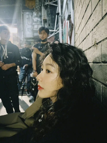 跟着杨紫学穿搭，日常低调又减龄，上班族、学生党都喜欢！-杨紫最近穿的衣服