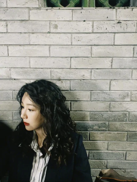 跟着杨紫学穿搭，日常低调又减龄，上班族、学生党都喜欢！-杨紫最近穿的衣服