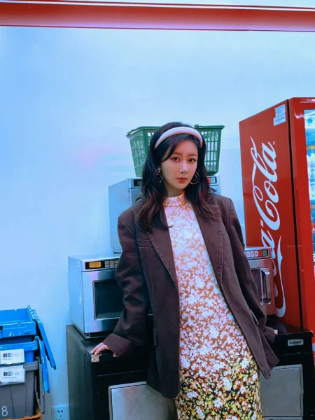 跟着杨紫学穿搭，日常低调又减龄，上班族、学生党都喜欢！-杨紫最近穿的衣服