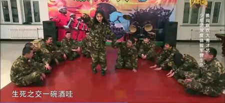 杨紫，乐观、努力、善良、有教养，这样的女孩谁能不爱-杨紫聪明伶俐