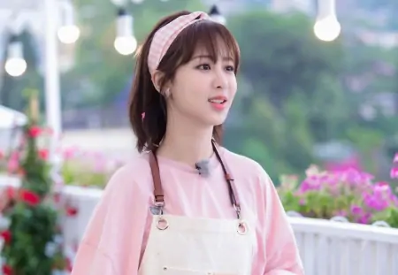 杨紫，乐观、努力、善良、有教养，这样的女孩谁能不爱-杨紫聪明伶俐