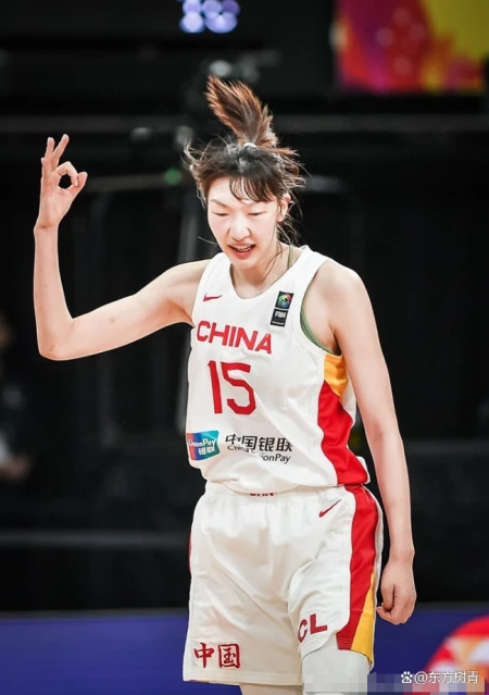 李梦韩旭返美，后者还需征服1人，回归首秀日期已确定-李梦篮球比赛视频