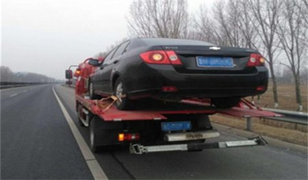 车坏在高速路上找谁救援？-高速救援24小时免费服务