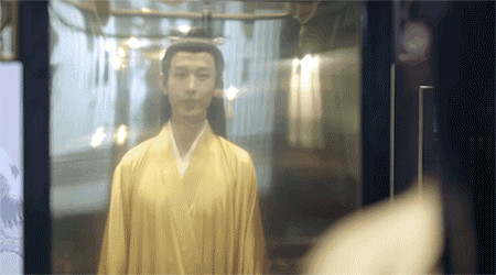 成毅《梦醒长安》上演盛世美颜，唇妆很惹眼，何晟铭也差太多了吧-成毅梦醒长安杀青微博