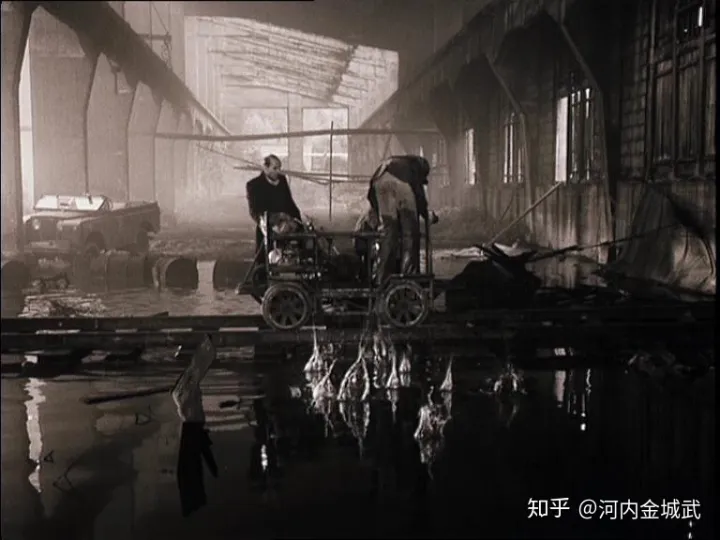 《潜行者Сталкер》-《潜行者》