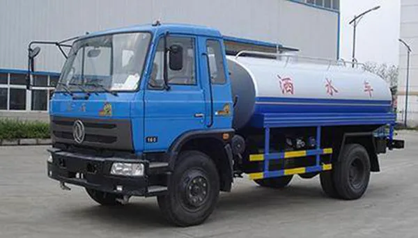 如何买到“物美价廉”的二手10吨洒水车？-12吨洒水车二手交易市场