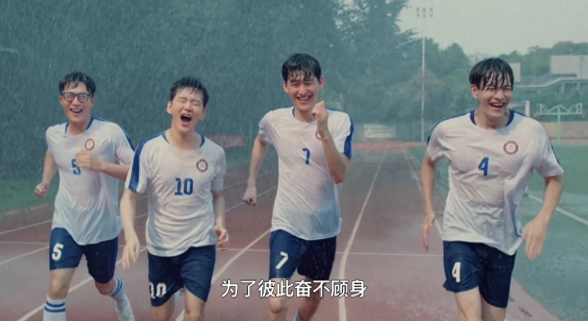 明星只剩性别是真的？迪丽热巴活动生图曝光，臀部夸张惊呆网友-迪丽热巴没有爆剧