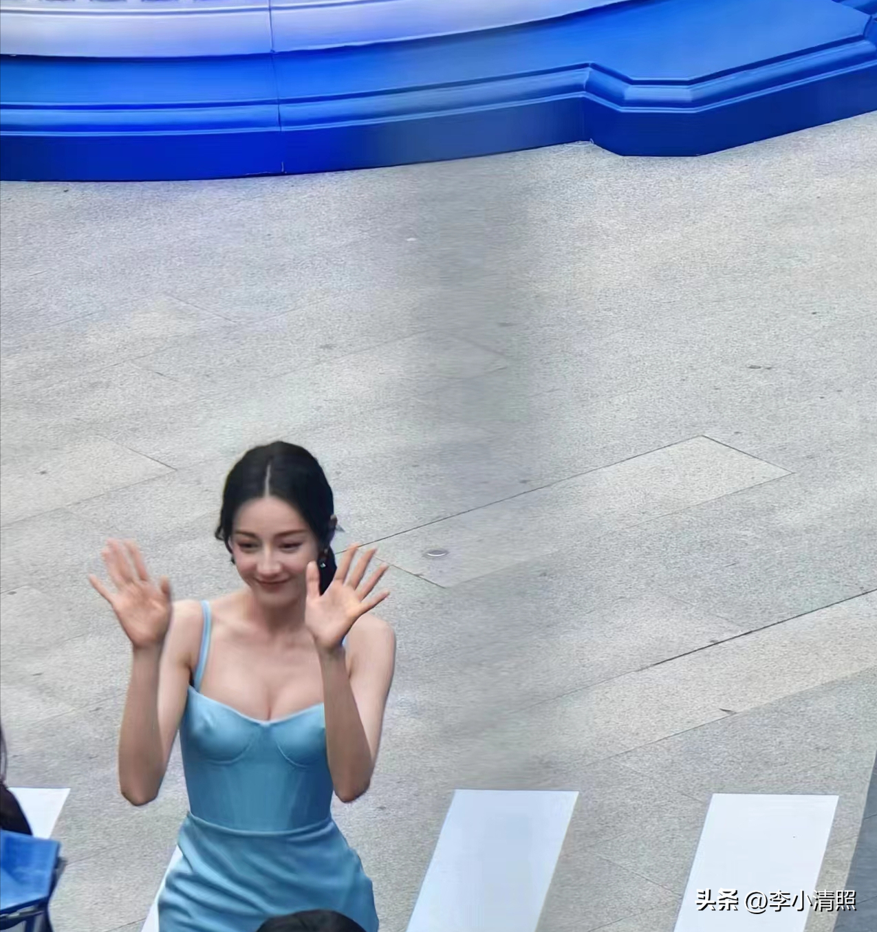 迪丽热巴有多迷人？活动高清原图曝光：美到窒息，怪不得能当顶流-迪丽热巴惊艳