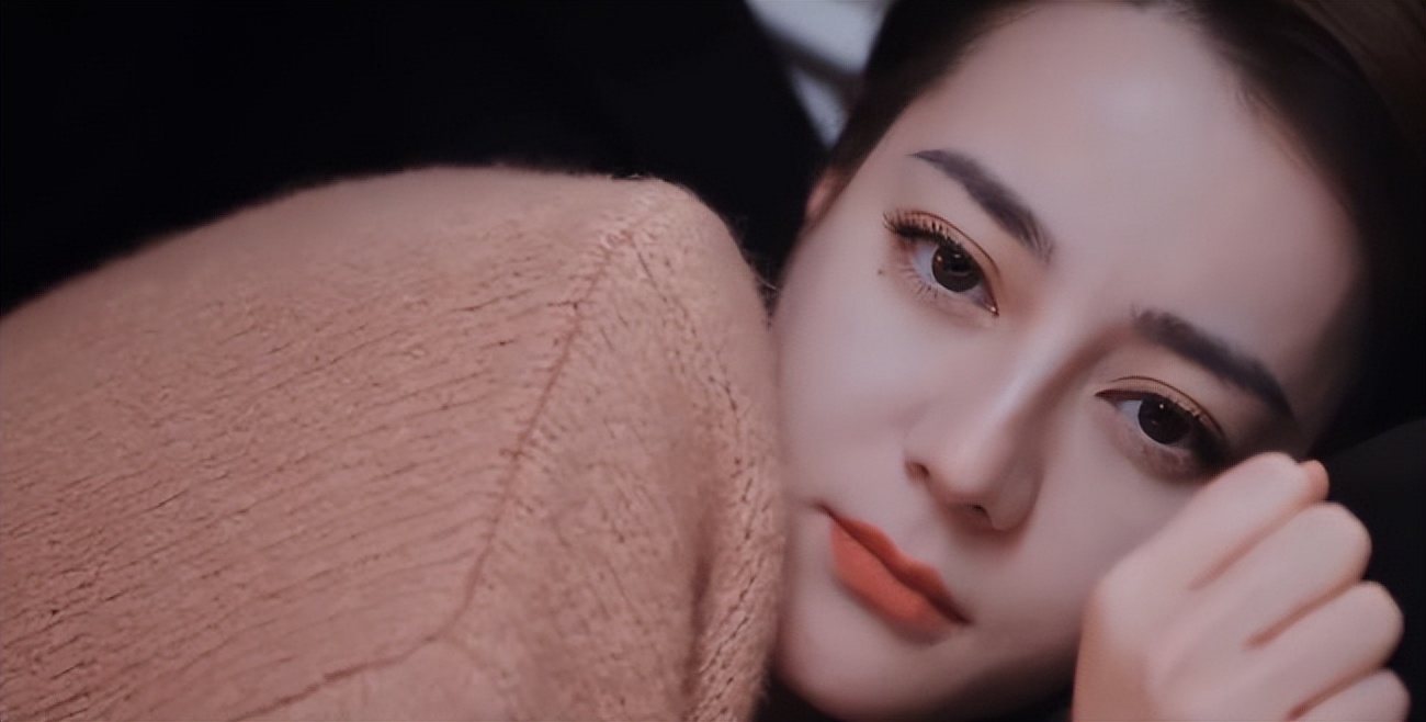 娱记曝料迪丽热巴在北京生子？消失9个月却不解释，网友：心虚了-迪丽热巴在北京吗