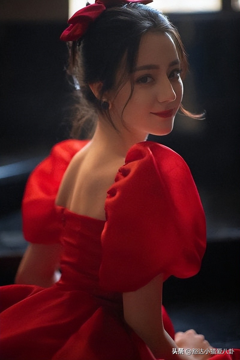 事实证明，许久没有露面的迪丽热巴，已经在另一条道路上发光发亮-事实证明许澍旸很有远见