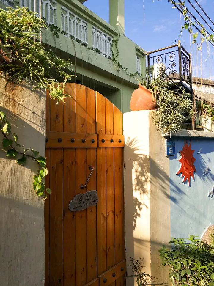 各位大佬们觉得中山大学到底是什么层次的学校，你们所在的地方大家对它什么看法？（纯粹因为无聊好奇）？-中山大学算是名牌大学吗