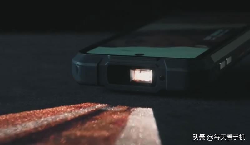 支持投影+三防的国产新机上市，名为8849 Tank2，有15500毫安电池-支持3d的投影