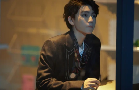 王俊凯千玺再度合体，闭关后投身星辰大海，为啥总凑不齐三个人？-千玺和王俊凯