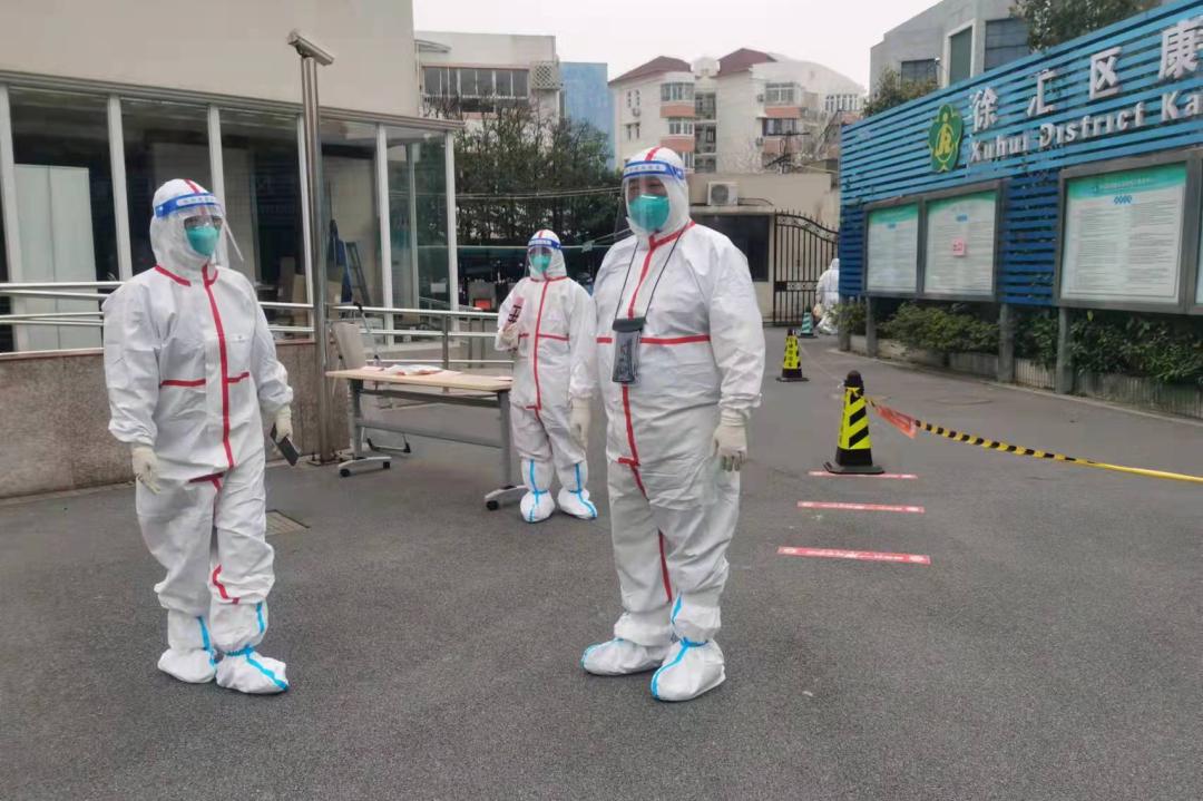 围墙内外“超能陆战队”！徐汇城管化身“大白”日夜守护着我们～-超能陆战队片段视频